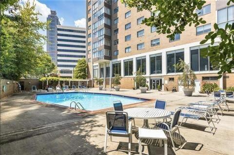 Heart Downtown! City View Onsite Parking! King Bed Lm807 亚特兰大 外观 照片